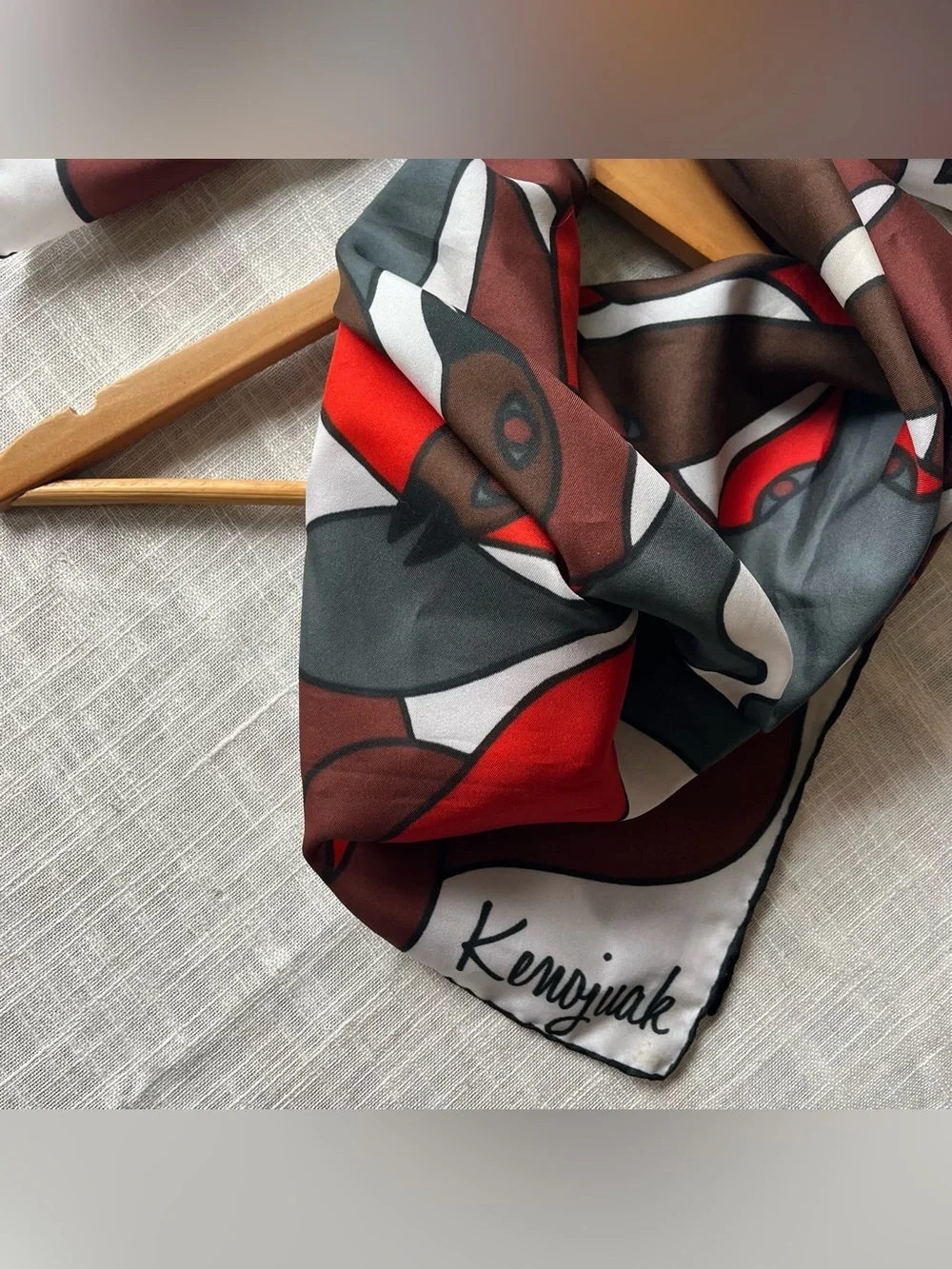 Inunoo vintage scarf